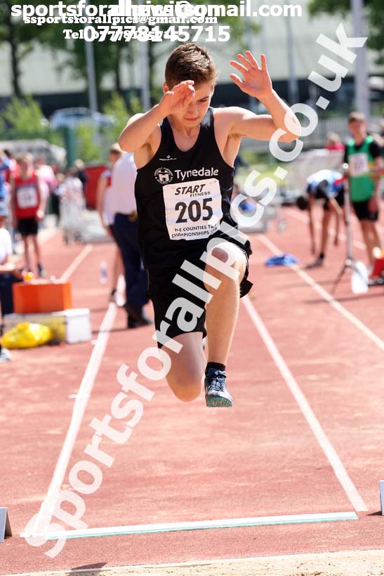 Boys under-15s long jump, North Eastern Track and Fields Champs., Middlesbrough. Photo: David T. Hewitson/Sports for All Pics
